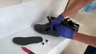 Kars yolunda ayakkabı tabanına saklanmış uyuşturucu operasyonu