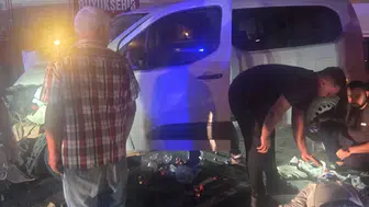 Akyazı yolunda feci kaza 7 kişi yaralandı