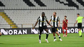 Manisa FK ve Van Spor karşılaşmasından kareler