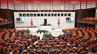 Meclis'te dengeler bir kez daha değişti: Yeni Yol Partisi kritik eşiği nasıl aştı?