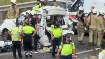 Kuzey Marmara Otoyolu'nda feci kaza 3 kişi hayatını kaybetti