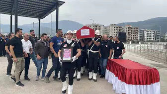 Vazifesi başında kaybettik Osmaniye'de şehit polis memuru son yolculuğuna uğurlandı