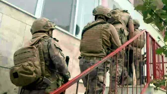 İzmir merkezli çete operasyonunda 28 kişi yakalandı