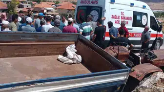 Tırın çarptığı traktörün sürücüsü 71 yaşındaki Ramazan Çeltik hayatını kaybetti