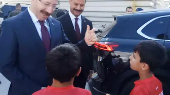 Posof’ta çocukların stat ışığı isteğine validen esprili çözüm