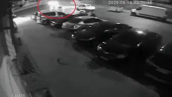 Esenyurt’ta korkutan kaza Taksiyle çarpışan motosikletli metrelerce sürüklendi