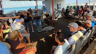 Erdek limanında taze balık bereketi
