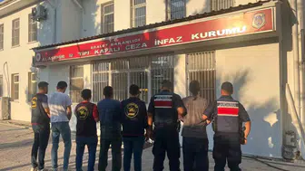 Alaşehir'de 21 eve eş zamanlı baskın, 4 tutuklama