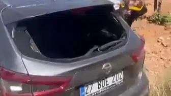 Gaziantep'te iki otomobilin çarpıştığı kazada üç kişi yaralandı