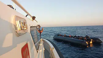 Umuda yolculuk hüsranla bitti: Sahil Güvenlik 73 kişiyi kıskıvrak yakaladı