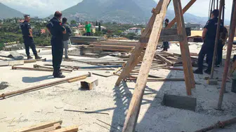 Alanya'da dehşet anları Eşini ve kayınvalidesini bıçakladı