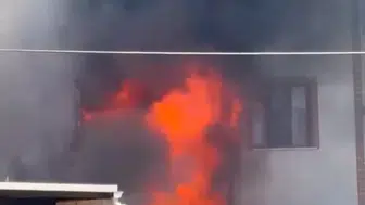 İnegöl'de bir depo yangını apartmanı küle çevirdi