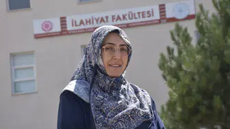 50 yaşında üniversiteyi kazandı 35 yıllık hayalini gerçeğe dönüştürdü