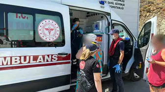 Fethiye açıklarında acil durum: Ticari yattaki yaralı için zamana karşı yarış