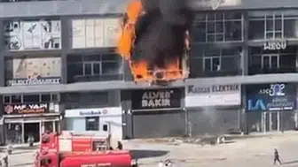 Ankara İvedik OSB'de hırdavat dükkanı küle döndü