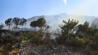 Antalya’da iki noktada orman yangını başladı