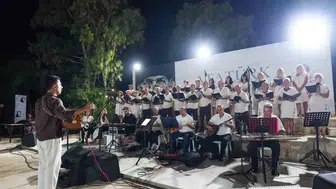 Didim Mavişehir'de türkülerle dolu bir akşam yaşandı