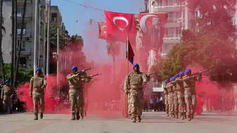 Mersin'de 30 Ağustos coşkusu: Meydanlar zaferin 104. yılı için bir araya geldi