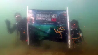 17 Ağustos depreminin 27’nci yılında su altında sessiz anma