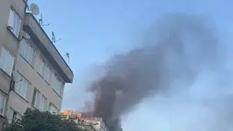 İnegöl'de geri dönüşüm deposunda yangın, apartmanı duman sardı