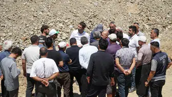 Feke Belediye Başkanı Özen mahalleleri tek tek geziyor