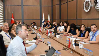 Aydın'da zeytin sofralara dünya standartlarında girecek: İtalyan uzmanlardan kritik eğitim