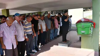 Hatay'daki feci kazada yaşam mücadelesini kaybeden Ecem son yolculuğuna uğurlandı