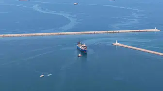 Dron saldırısına uğrayan Türk gemisi Samsun limanına çekildi