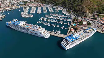 Marmaris limanlarına dev kruvaziyer akını başladı