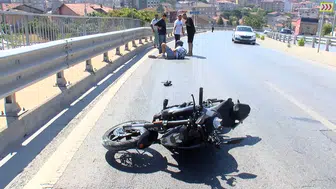 Maltepe’de motosiklet kazası trafiği kilitledi