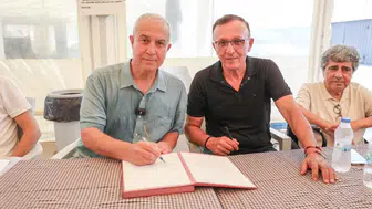 Alanya İskelesi'nde ruhsatsız tekne dönemine son veriliyor