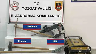 Gece yarısı jandarmaya kaçak kazı ihbarı, 4 kişi gözaltında