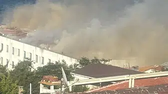 Deniz Harp Okulu'ndaki tarihi binada korkutan yangın