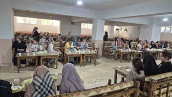 Minikler bereket sofrasında paylaşmayı öğrendi