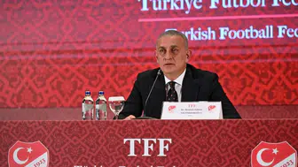 Süper Lig'de VAR'a teknolojik destek: Yeni top ve ekstra kamera dönemi başlıyor