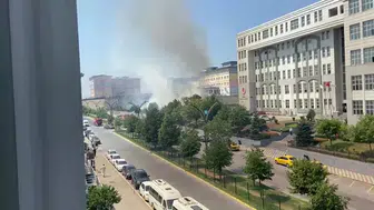 Gebze Adliyesi bahçesindeki güneş panellerinde yangın paniği