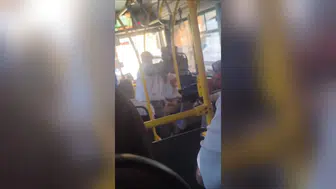 Malatya’da toplu taşımada yumruklu kavga anı kameraya yansıdı