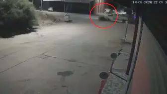 Polatlı'da motosiklet kazası kameraya yansıdı
