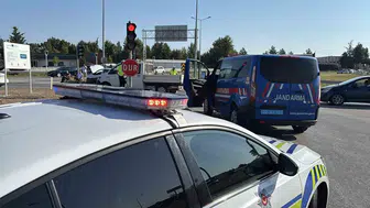Edirne Havsa yolundaki kavşakta kaza iki kişi hastanelik oldu