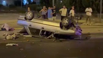 Mersin'de gece yarısı kaza Aynı aileden 5 kişi yaralandı