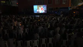 Bahçelievler’de açık hava sinema keyfi