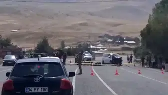 Kara yolunda feci kaza: 2 can kaybı, 9 yaralı
