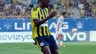 Fenerbahçe Anthony Musaba ile yollarını kısa süreliğine ayırdı