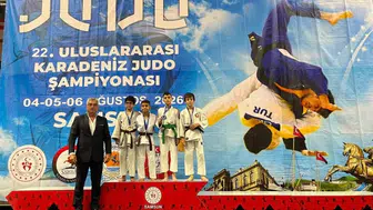 Bayburtlu minik judocular Samsun’dan madalyayla döndü