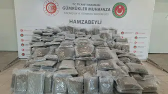 Romanya'dan gelen araçta 288 kilo esrar çıktı