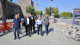 Büyükkılıç meydan ve çarşı arasındaki erişimi yerinde inceledi