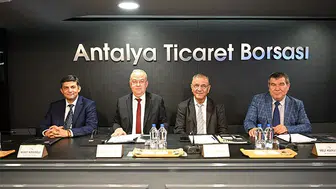 Antalya ihracatı Türkiye'yi ikiye katladı, Çandır uyardı