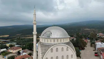 Bandırma'da poyraz caminin çatısını parçaladı