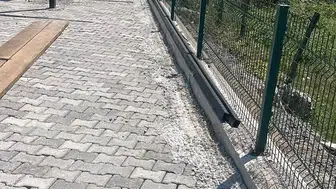 Yenivakıf köyünde mezarlık yolu yenilendi