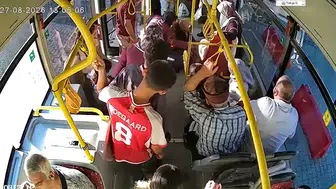 Malatya'da otobüs şoförü güzergahı değiştirip baygın yolcuyu hastaneye yetiştirdi